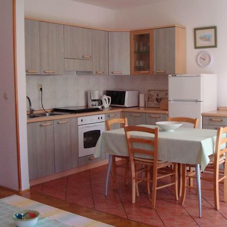 Apartment Branko With Free Parking Icici Exterior foto