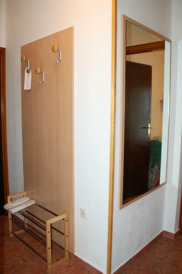 Apartment Branko With Free Parking Icici Exterior foto